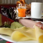 Plaza Charlottenburg 3*