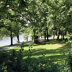 Plaza Charlottenburg Отель Берлин