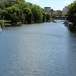 Отель Plaza Charlottenburg 3*
