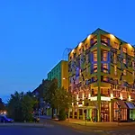Plaza Charlottenburg 3*