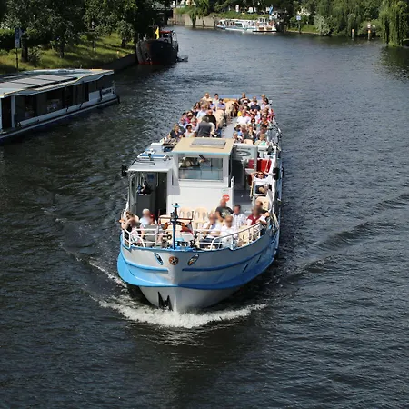 فندق Plaza Charlottenburg 3*