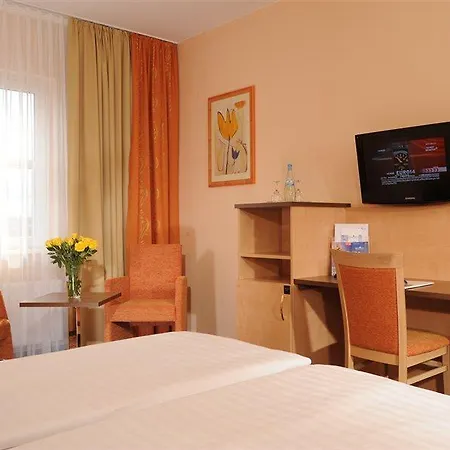 Hotell Plaza Charlottenburg 3*