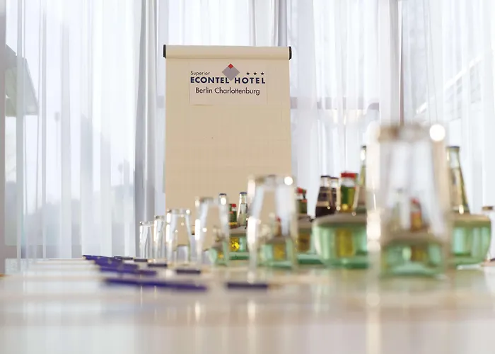 Plaza Charlottenburg 3*