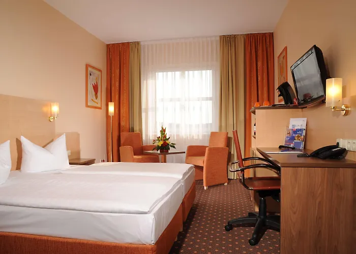 Plaza Charlottenburg 3*