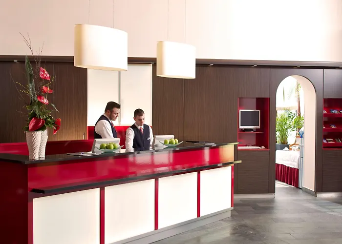 Plaza Charlottenburg 3*