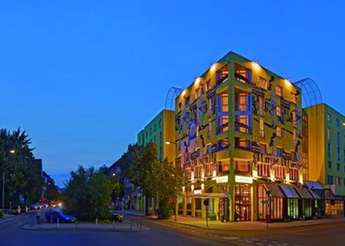 Plaza Charlottenburg 3*