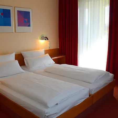 Plaza Charlottenburg 3* Berlim