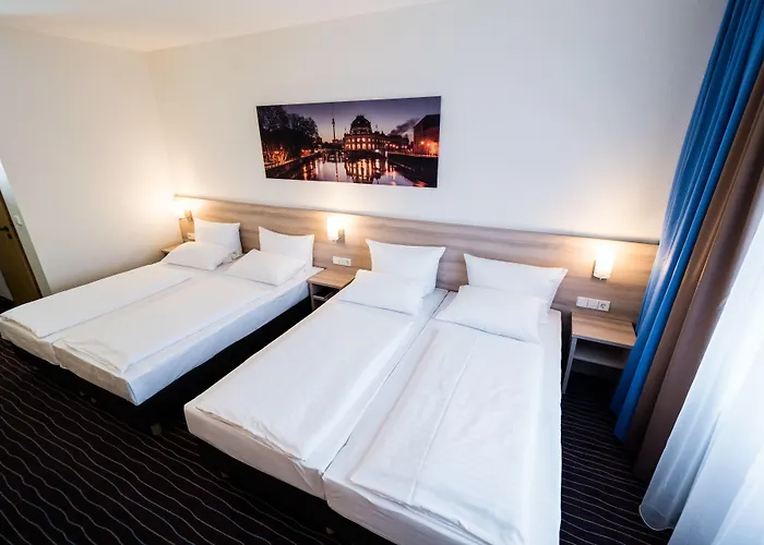 Plaza Charlottenburg Otel