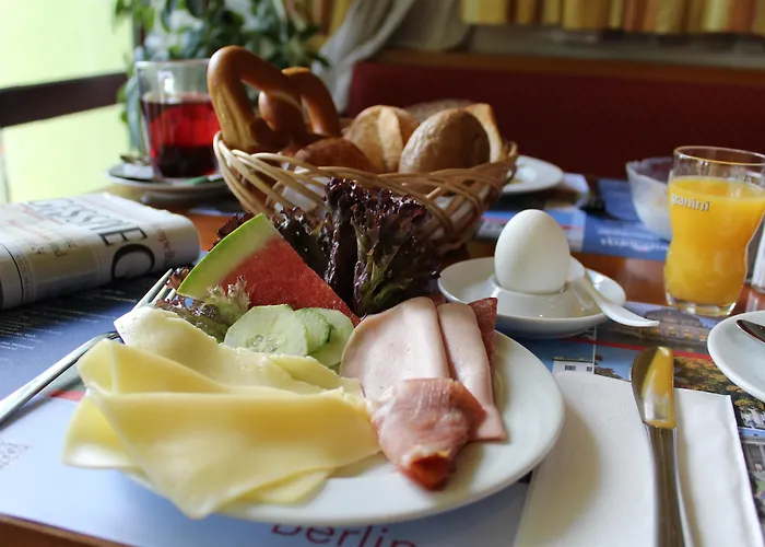 Plaza Charlottenburg Otel Berlin