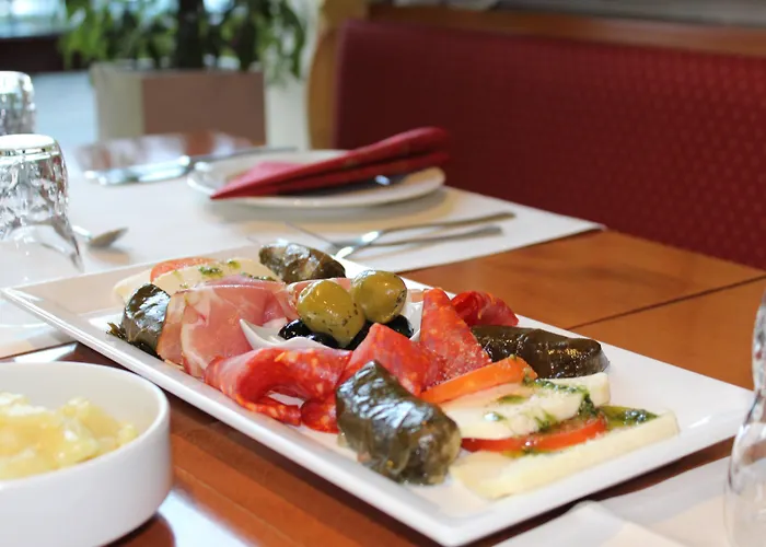 Plaza Charlottenburg 3*