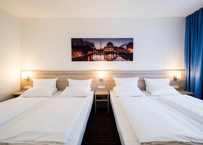 Plaza Charlottenburg Otel 3*