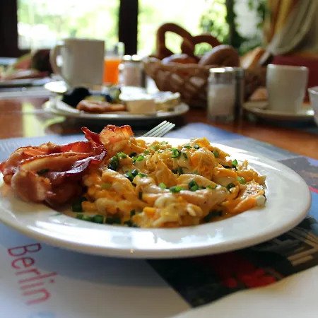 Plaza Charlottenburg Hotel