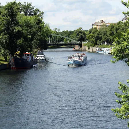 Plaza Charlottenburg Βερολίνο